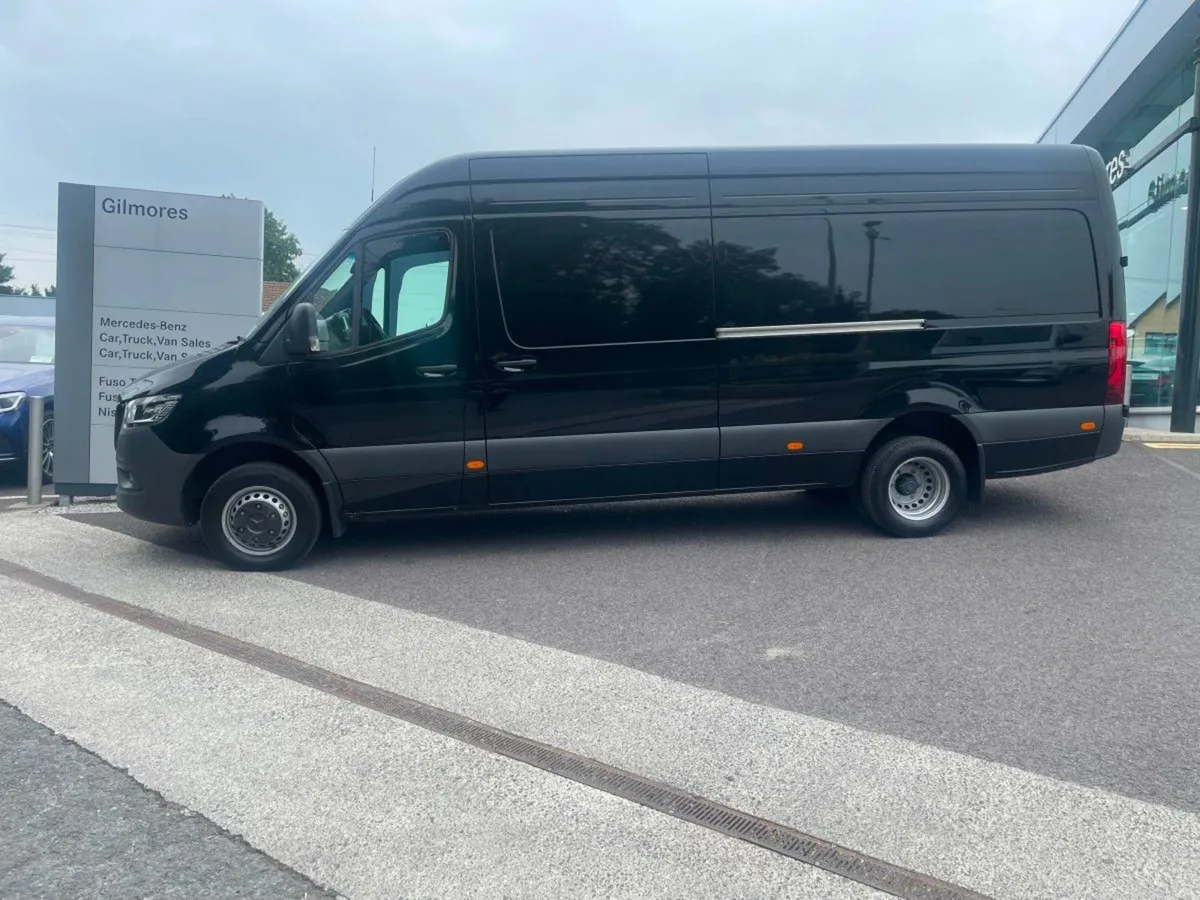 Mercedes-Benz Sprinter 190BHP 9GT Automatic 3500K - Image 3