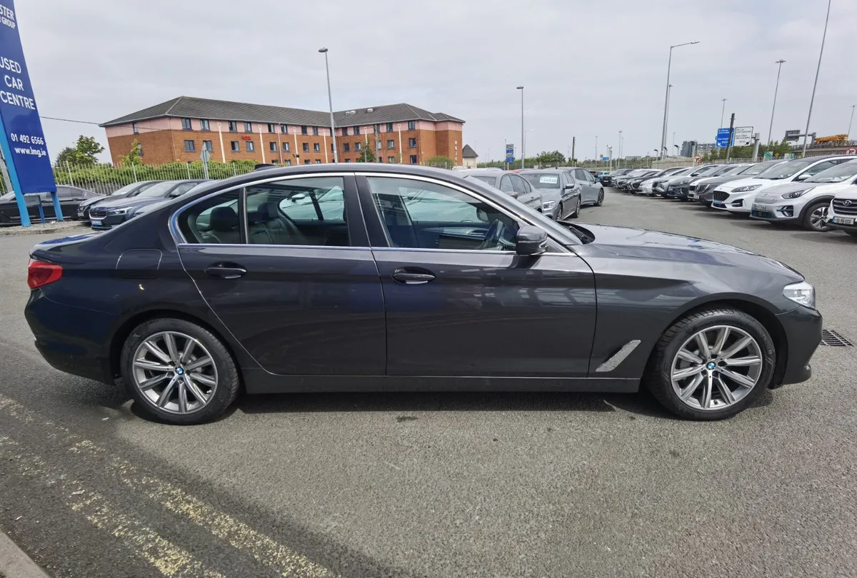 BMW 5 SERIES 530E SE PETROL PLUG-IN HYBRID - Image 4