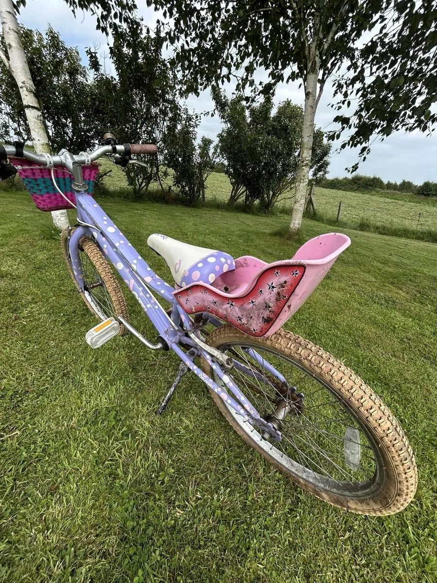 Kids bike. - Image 1