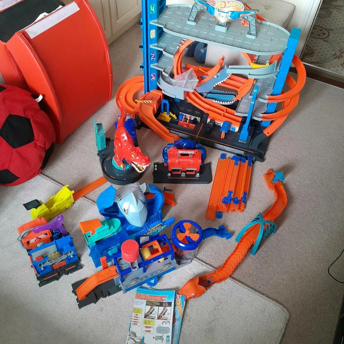 Hot wheels set - Image 1