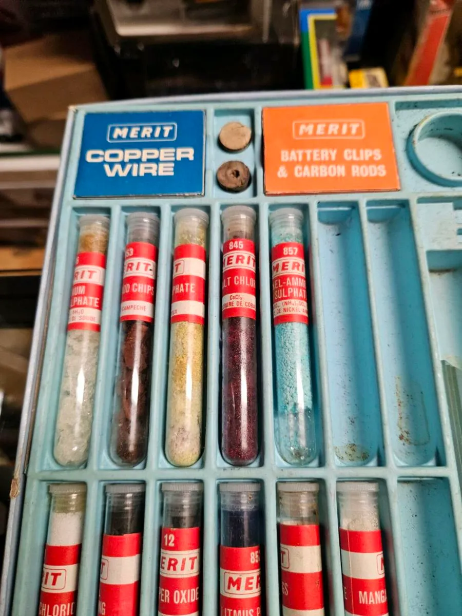 Vintage Merit Chemistry Set - Image 3