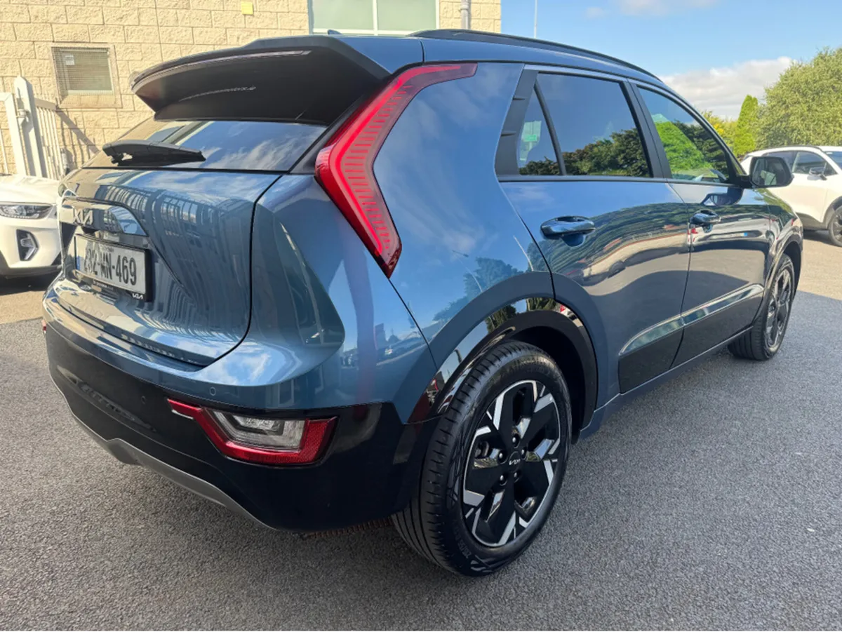 Kia e-Niro EV K4 5DR AUTO - Image 2