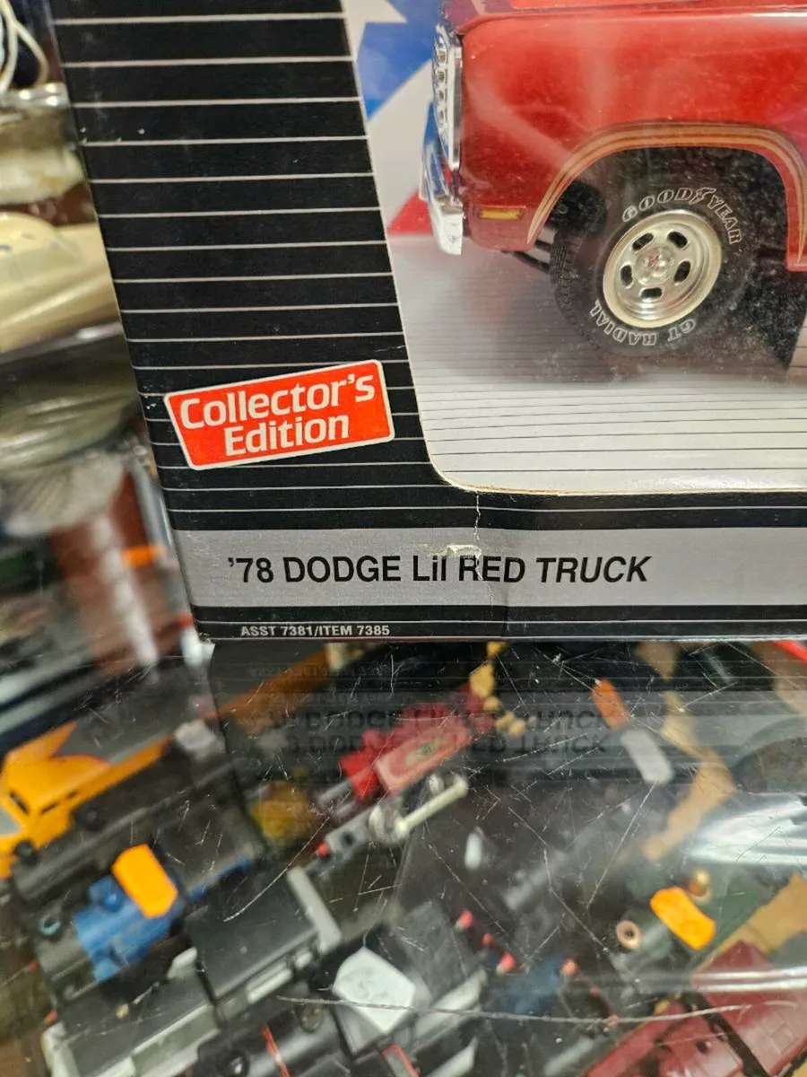 Corgi ERTL Dodge Truck 1978 1:18 - Image 2