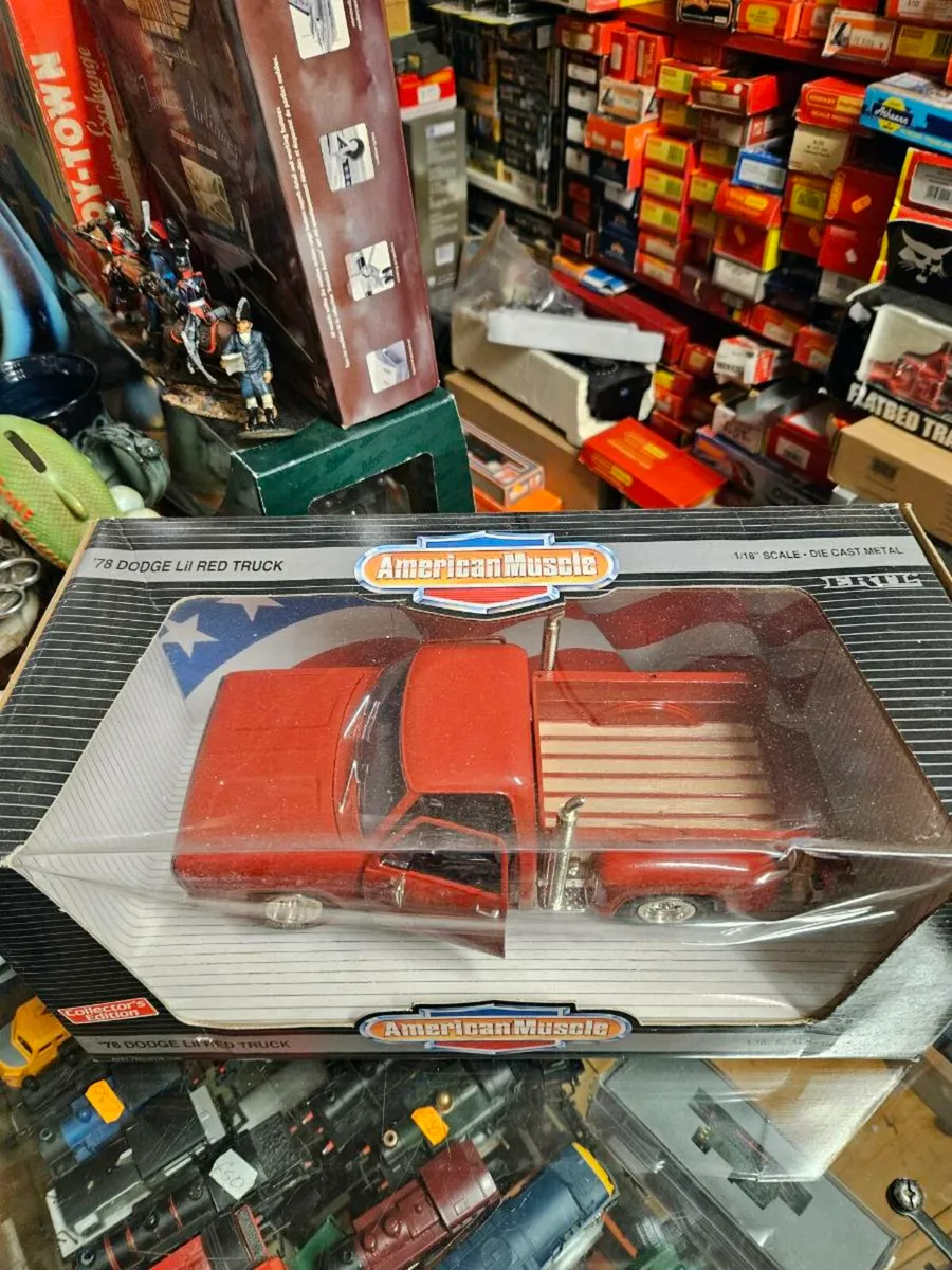 Corgi ERTL Dodge Truck 1978 1:18 - Image 4