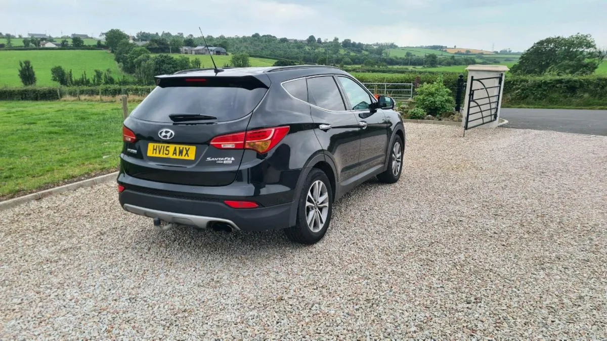 Hyundai santa fe 2015 - Image 4