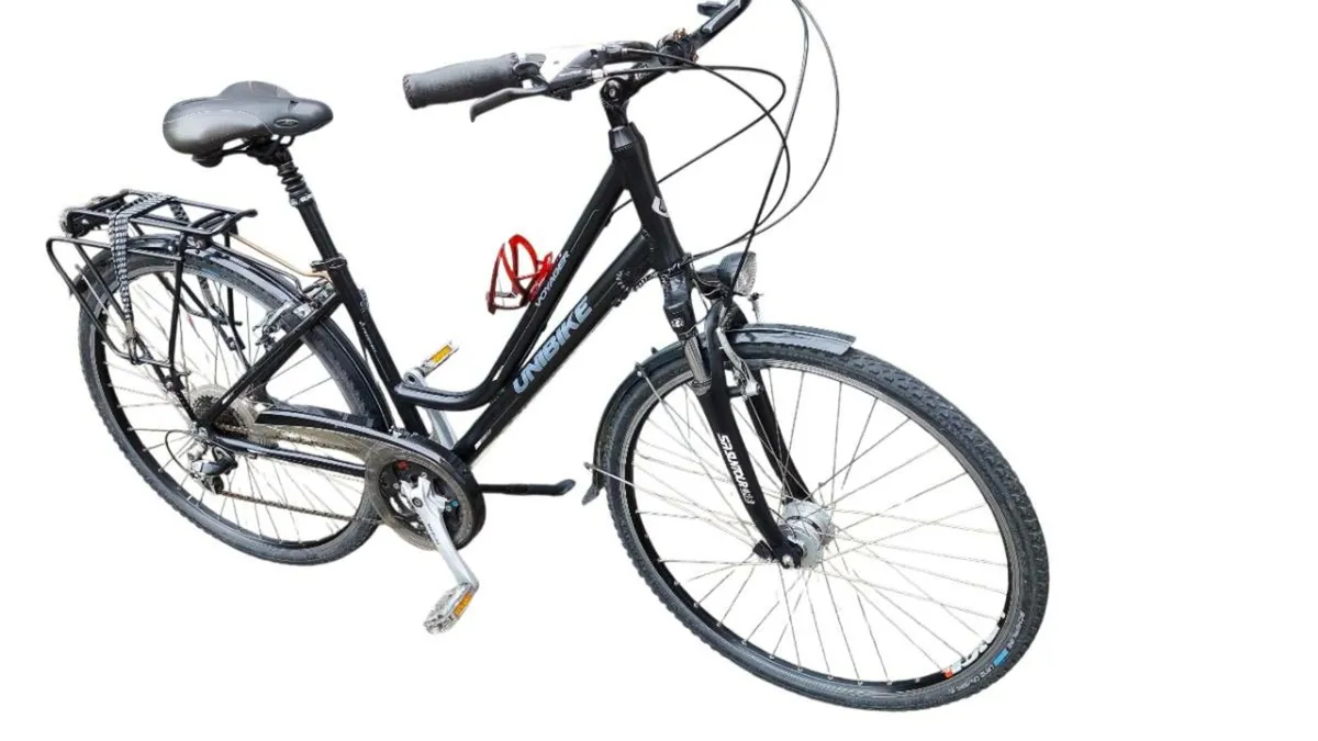 Unibike Voyager Trekking Bike Now Reduced - Image 2