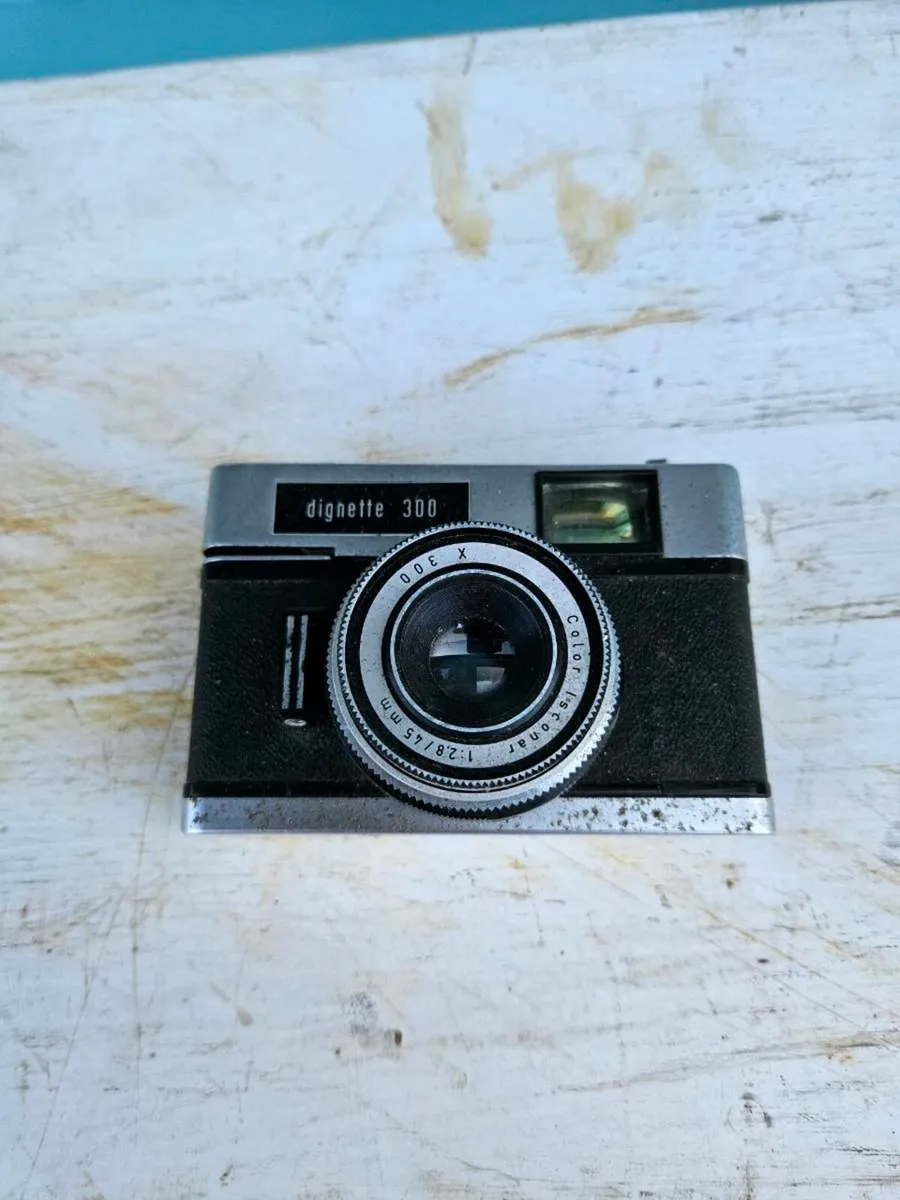 Vintage Dignette Camera - Image 2