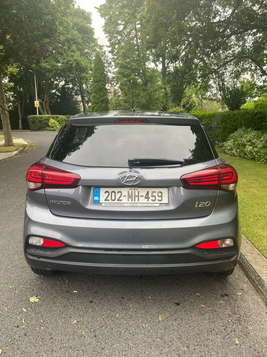 Hyundai i20 Deluxe (2020) - Image 4
