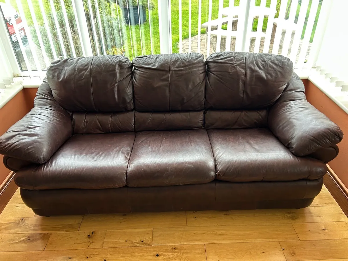 Leather couch set (1x Three-seater, 2x Singles) - Image 1