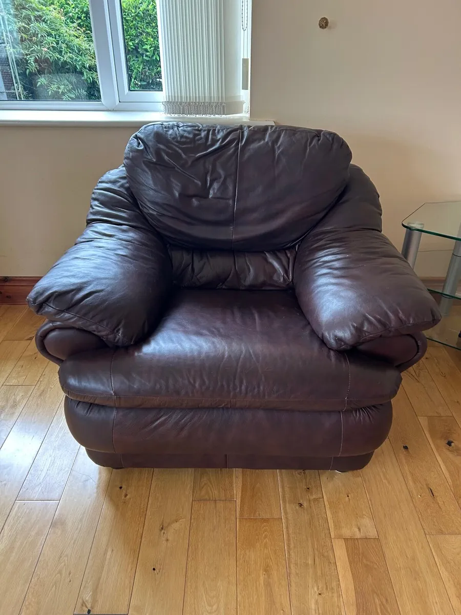 Leather couch set (1x Three-seater, 2x Singles) - Image 2