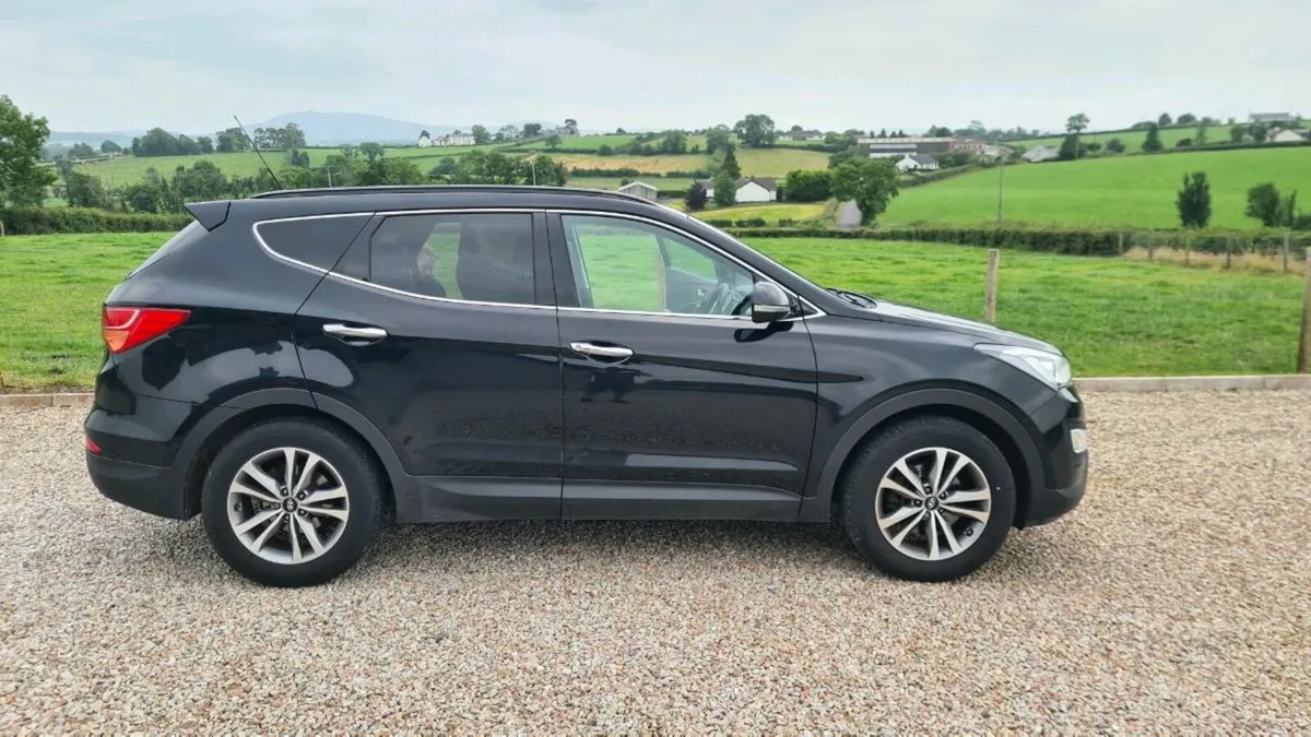 Hyundai santa fe 2015 - Image 3
