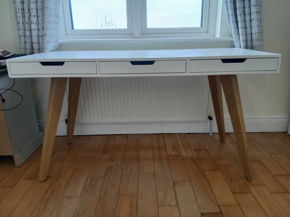 Desk - Image 1