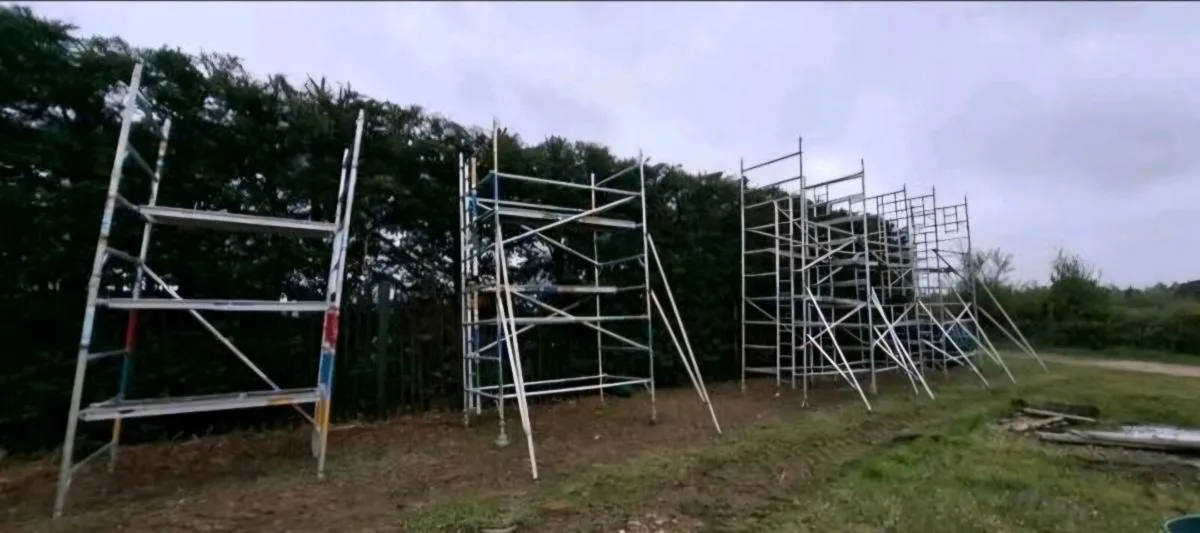 Scaffolding Tower-- 17ft High one left - Image 3