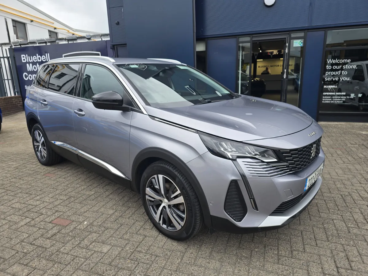 Peugeot 5008 2022 - Image 1