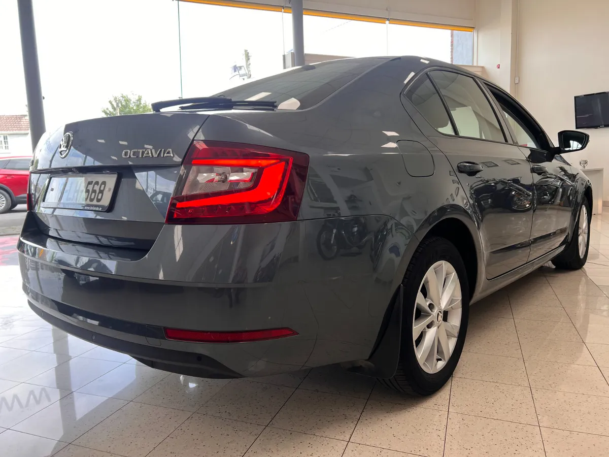 AMBITION 1.2 TSI **Spotless Condition/High Spec/Lo - Image 2
