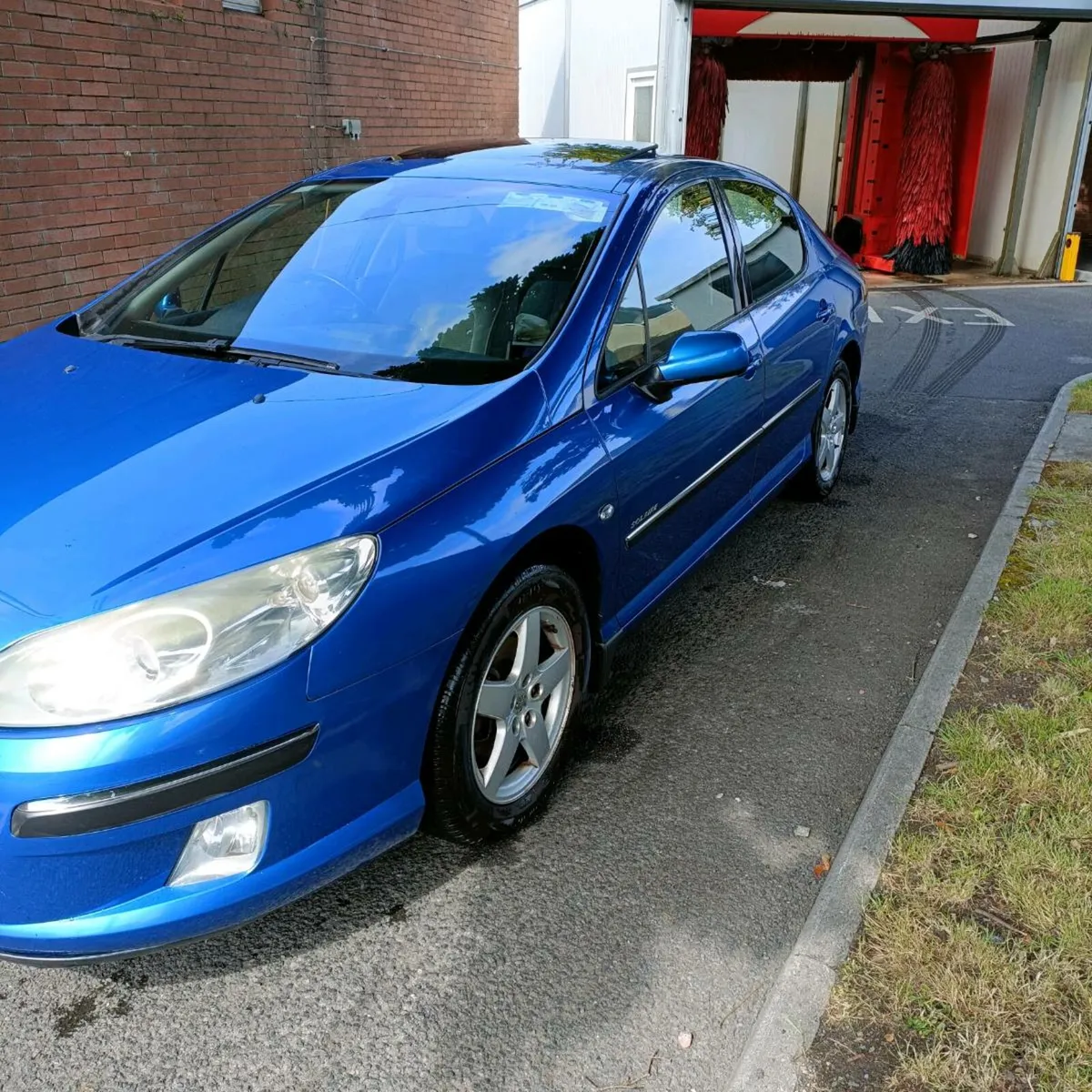 Car - Image 3