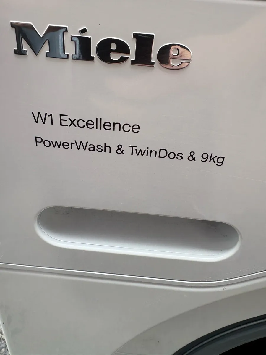 Miele Washing Machine (REPAIR OR PARTS) - Image 4
