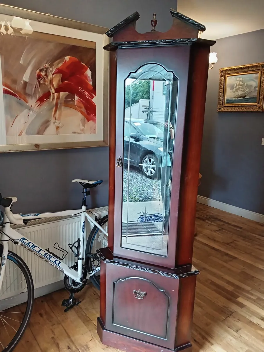 Corner mahogany cabinet - Image 2