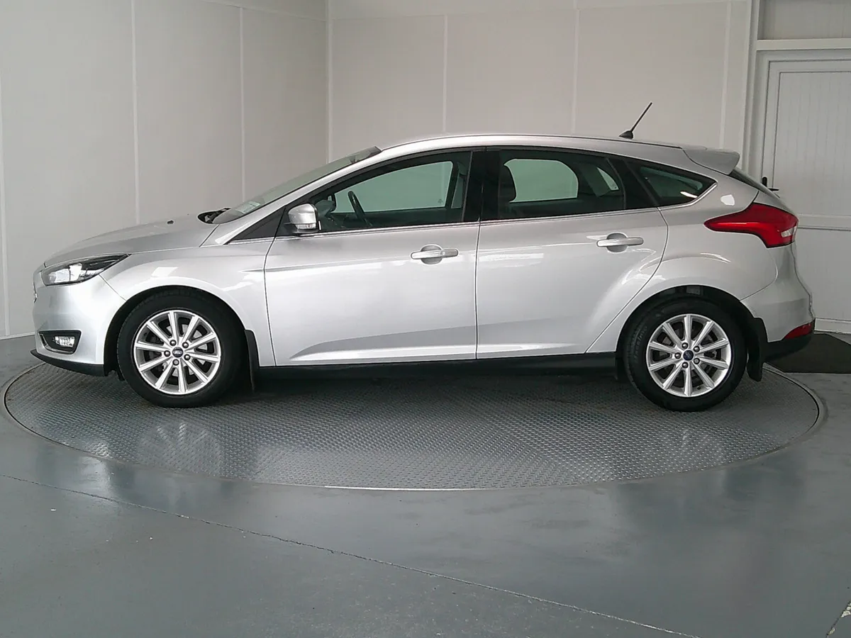 Ford Focus 2018 - Image 4