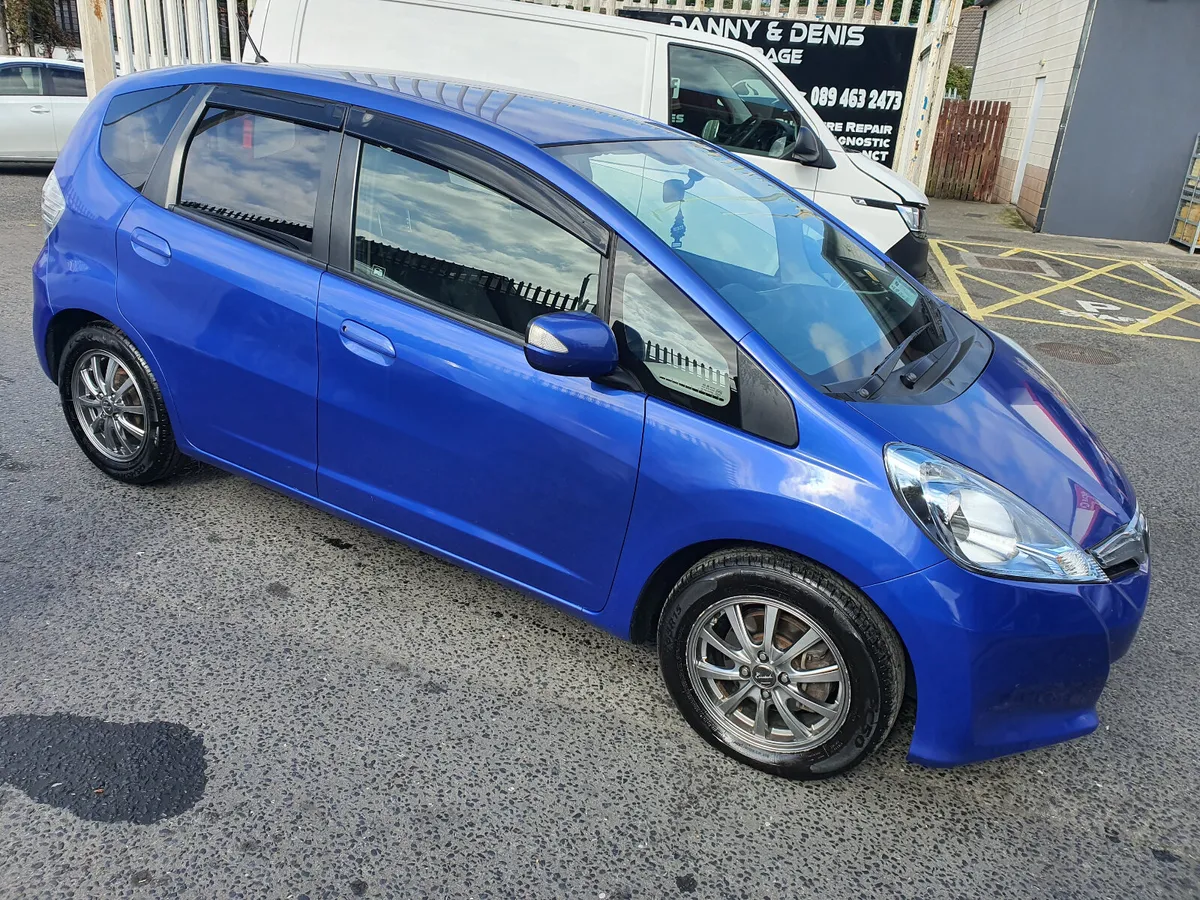 Honda Fit 2011 NCT AND TAX - Image 3