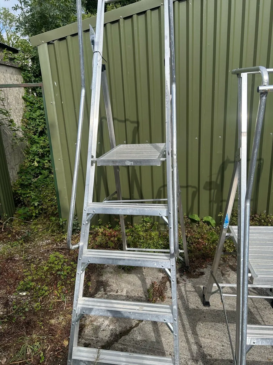 Podium Ladders - Image 4