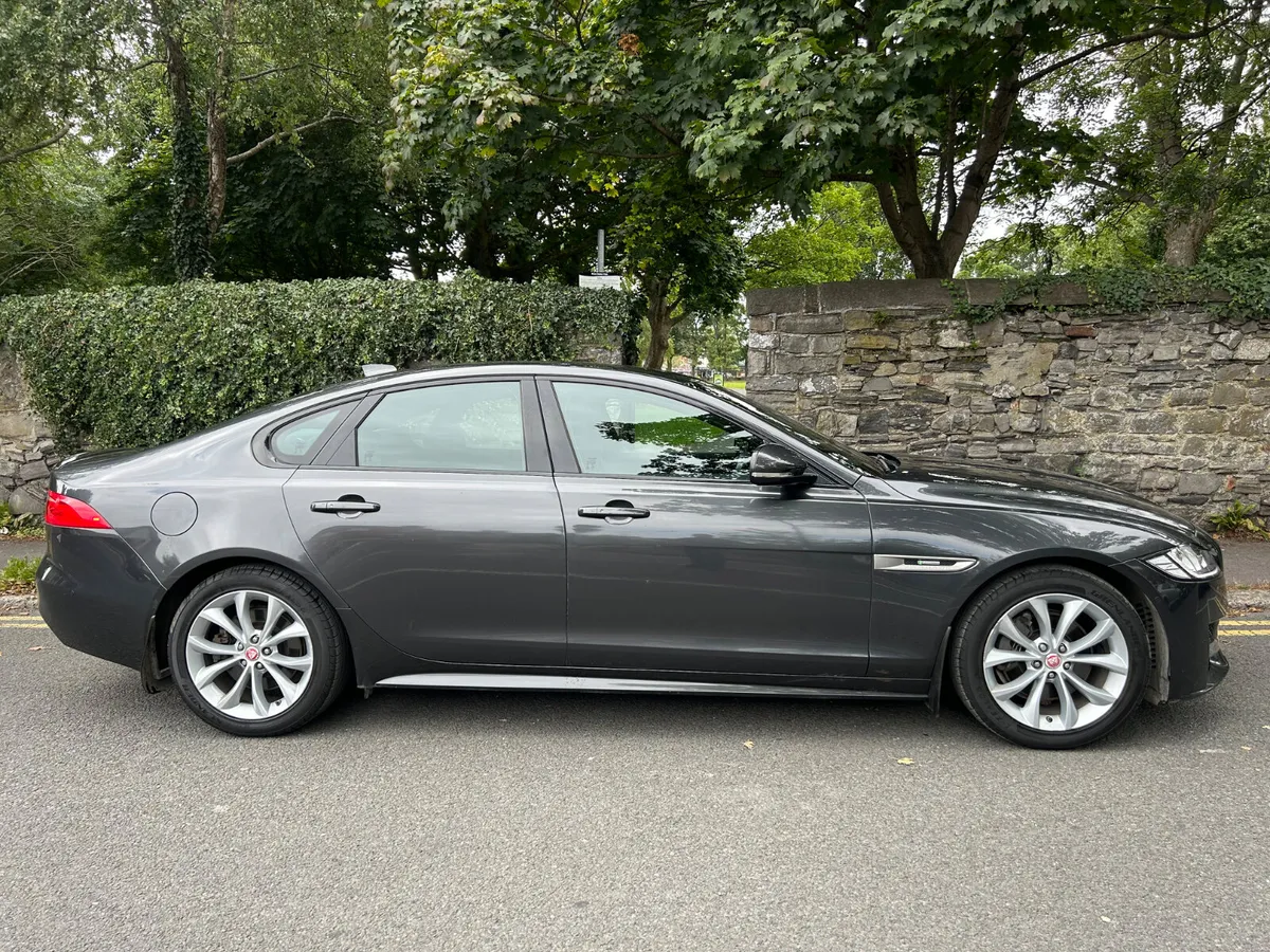 2016 JAGUAR XF R SPORT ONLY 43,000 MILES - Image 4