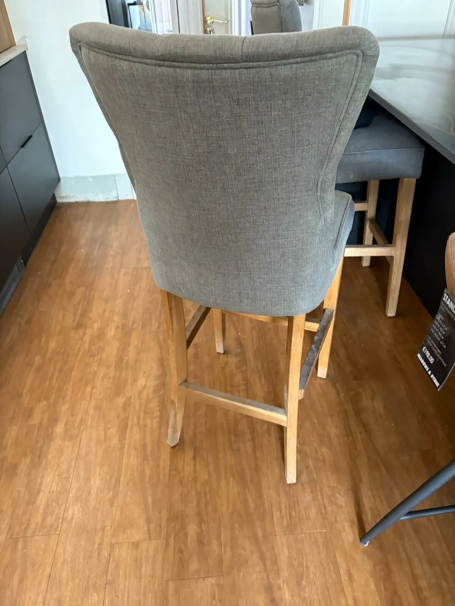 Island stools - Image 2