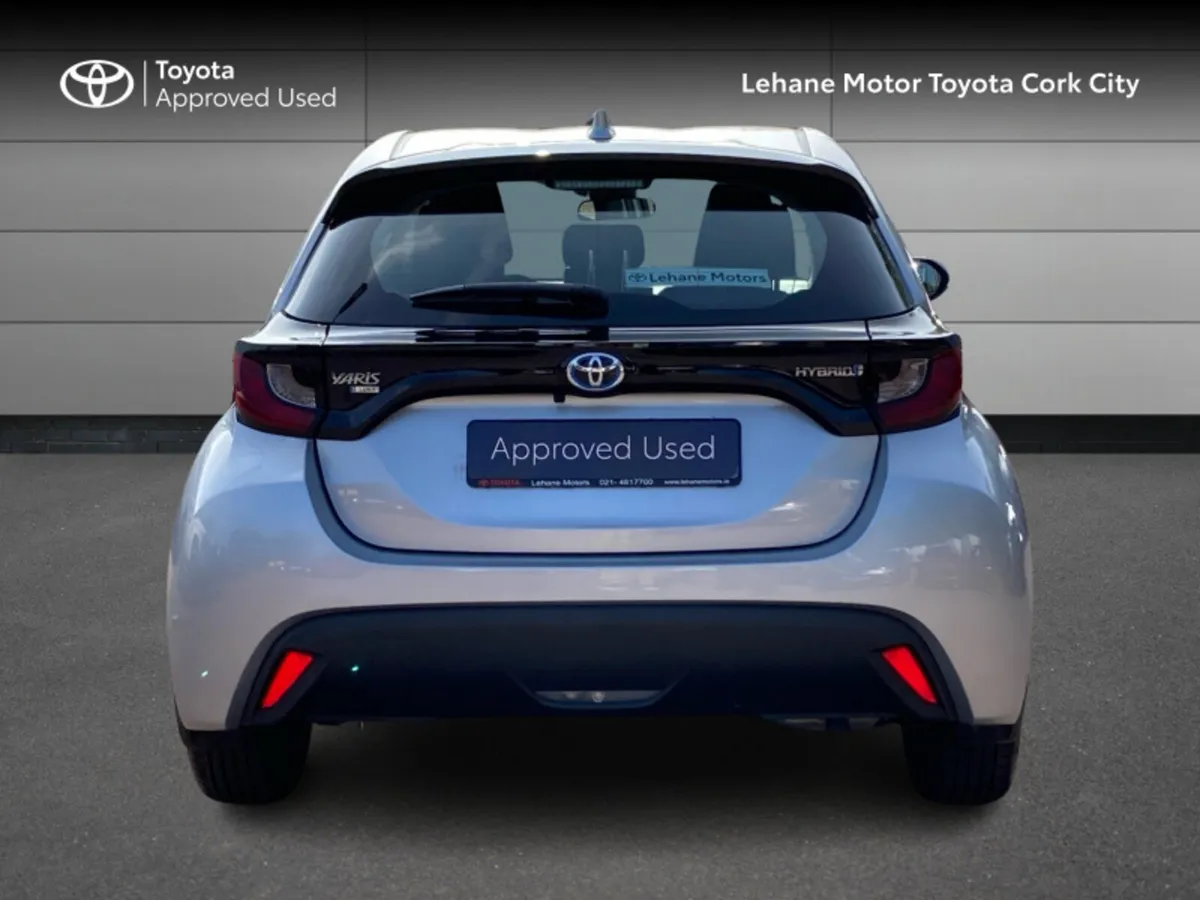 Toyota Yaris HYBRID LUNA 4DR AUTO - Image 4