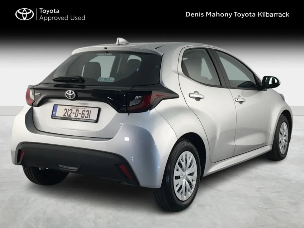 Toyota Yaris Yaris Aura - Image 2