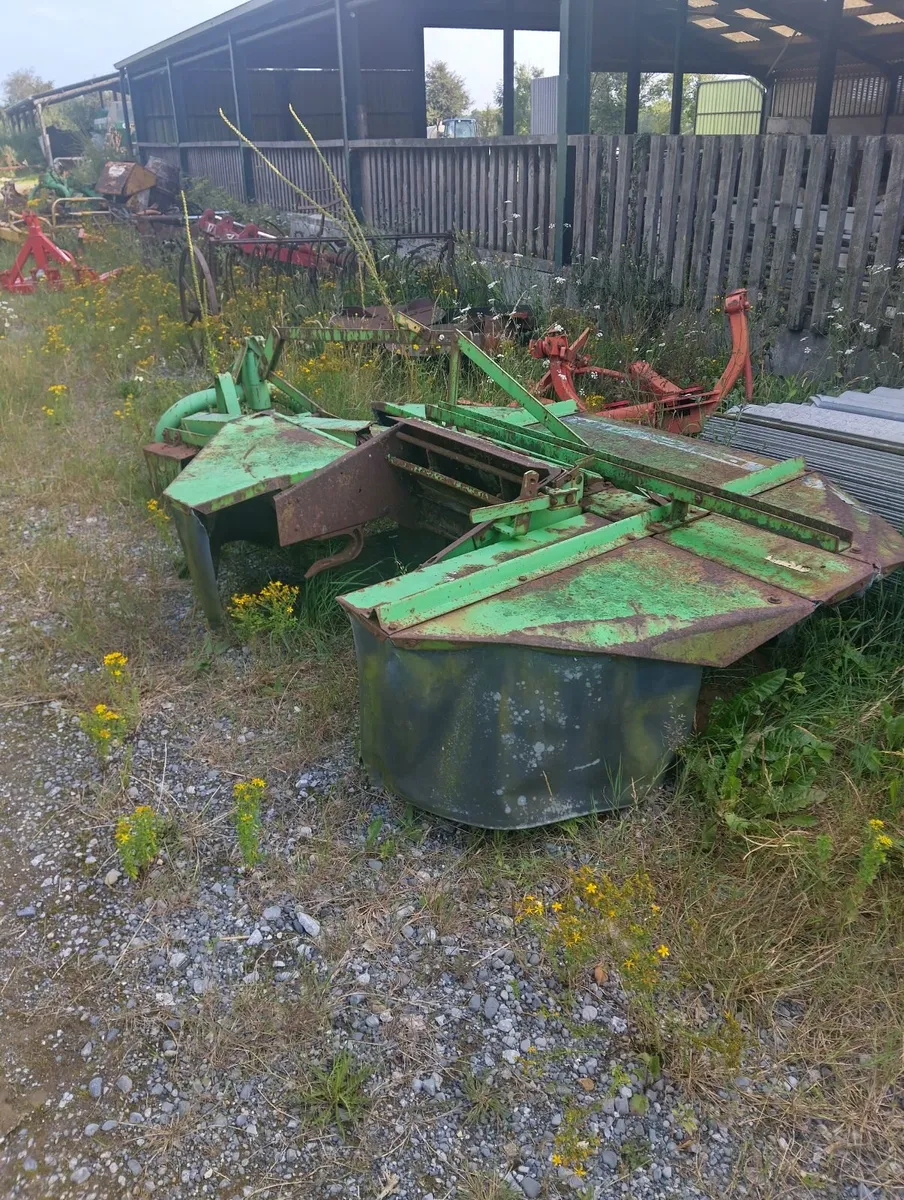 Selection of mowers - Image 2