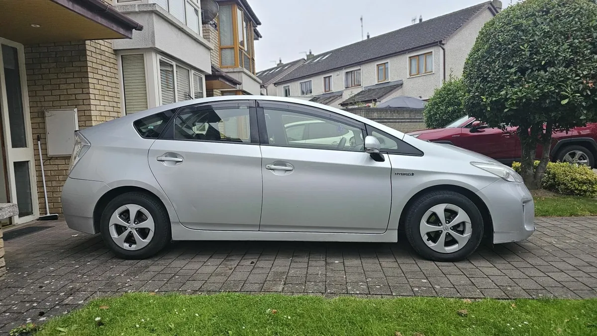 Toyota Prius 2012 - Image 3