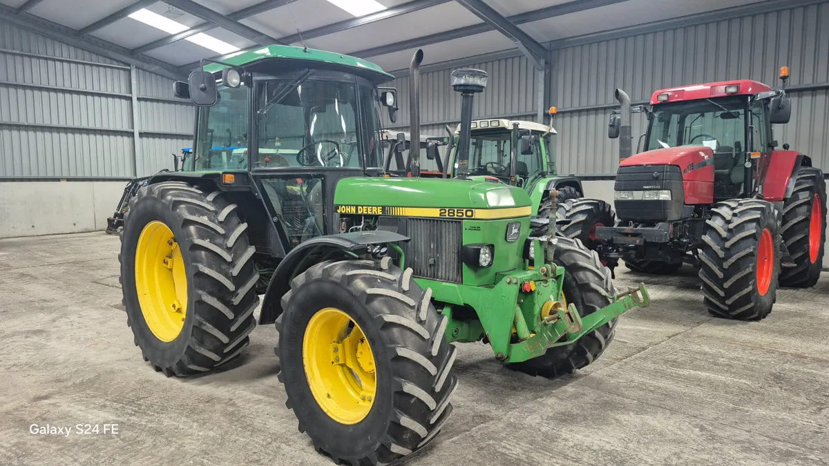 John Deere 2850 - Image 3