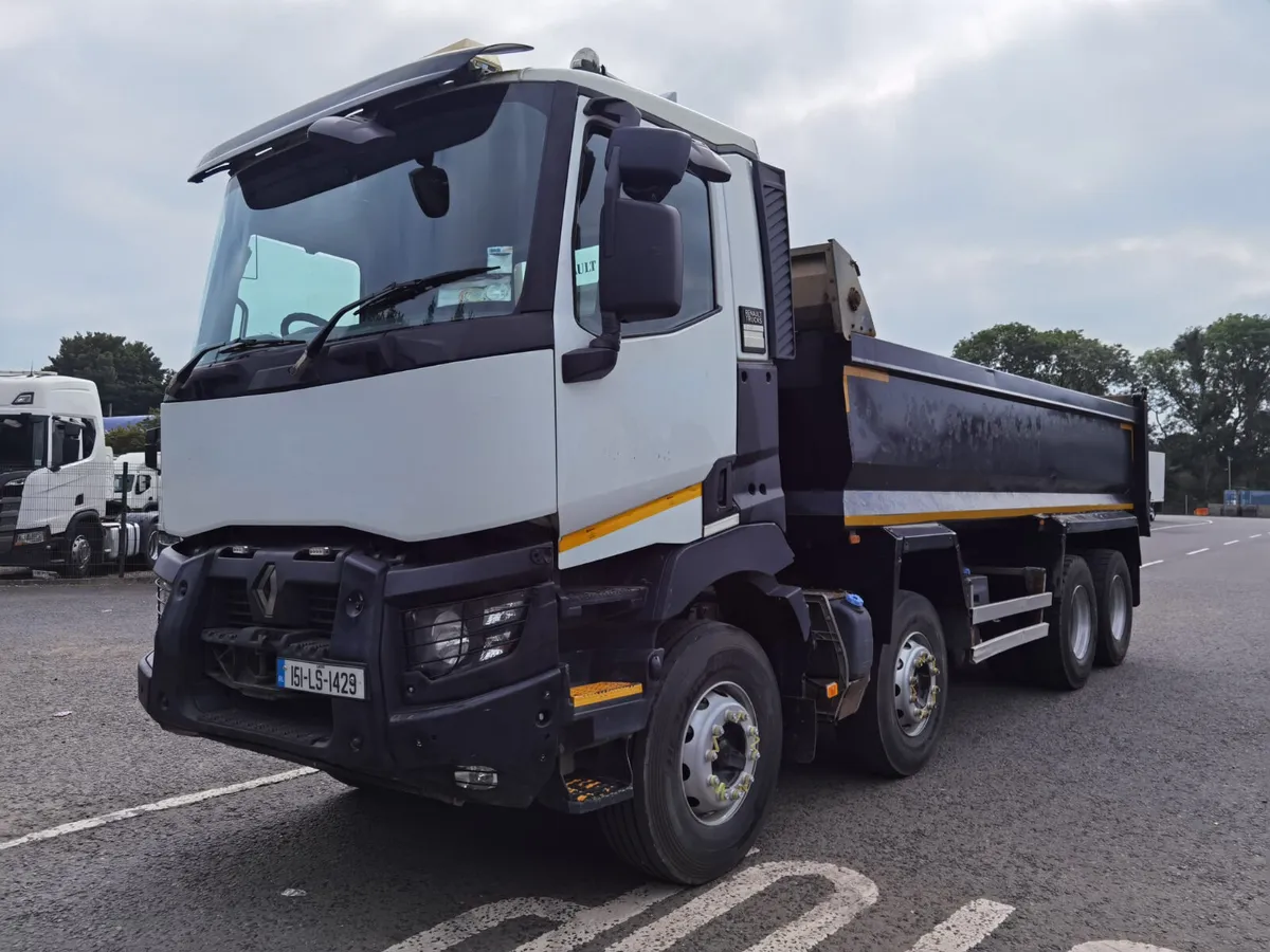 2015 Renault T Cab C430 8x4 tipper with steel body - Image 3