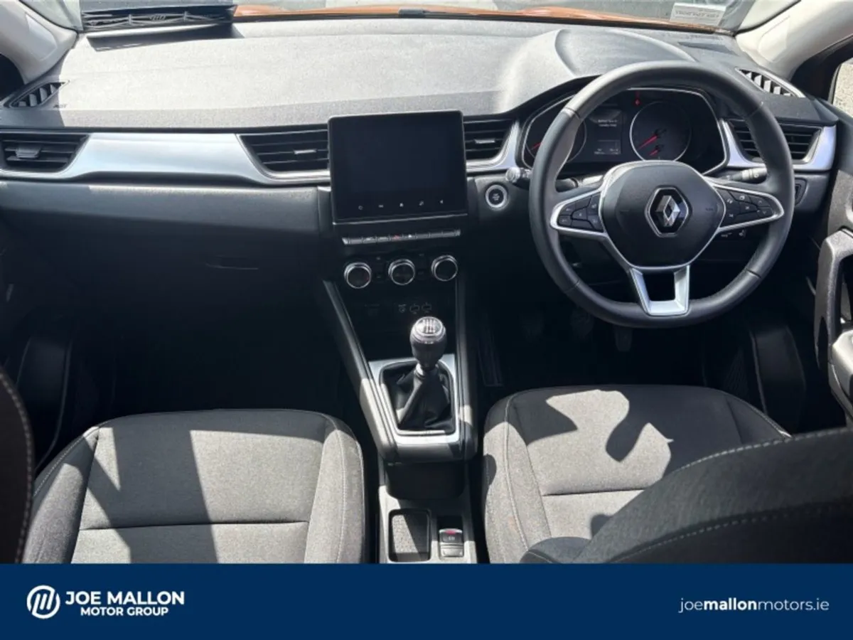 Renault Captur dCi 95 Iconic - Image 4