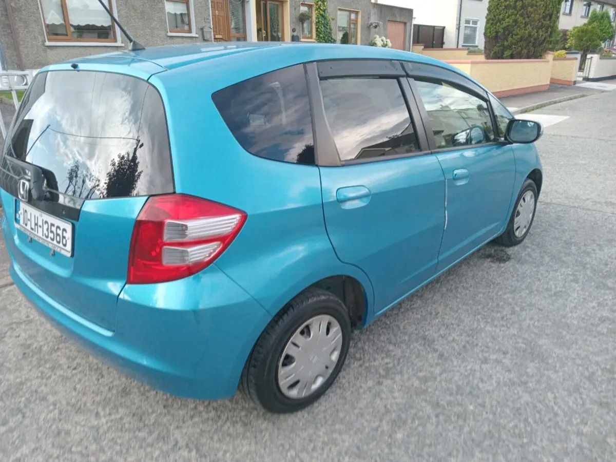 2010 Honda fit Automatic  1.3 petrol  nct  11/25 - Image 3