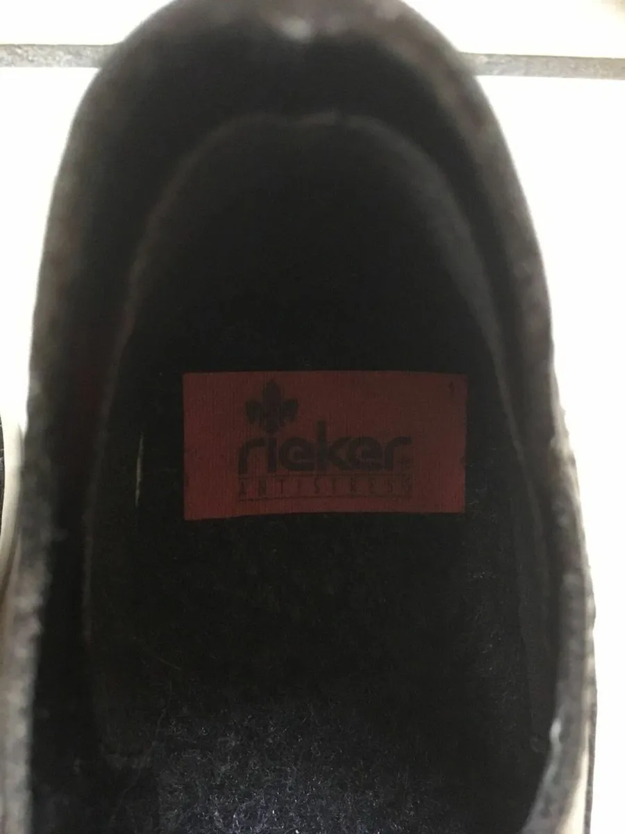 BRAND NEW Rieker Anti-Stress Leather Shoes, 41 / 7 - Image 4