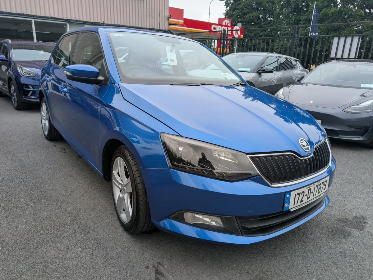Skoda Fabia Style 1.0 TSI 2017 - Image 2