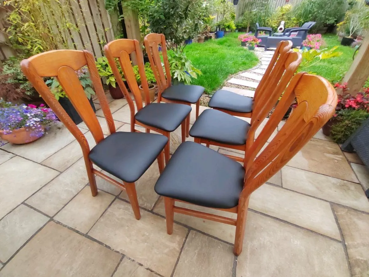 6 kitchen dining chairs - Image 1