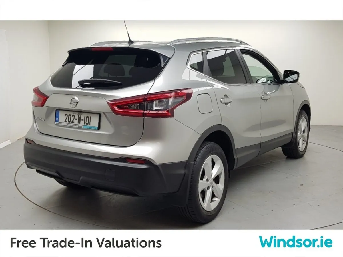 Nissan QASHQAI 1.3 PET SE - Image 4