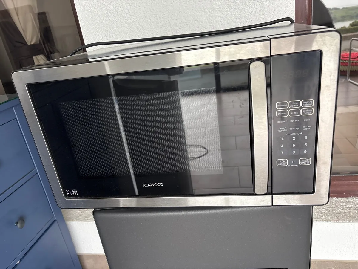 Microwave - Image 1