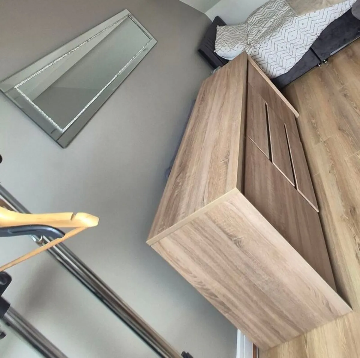 Complet bedroom - Image 4