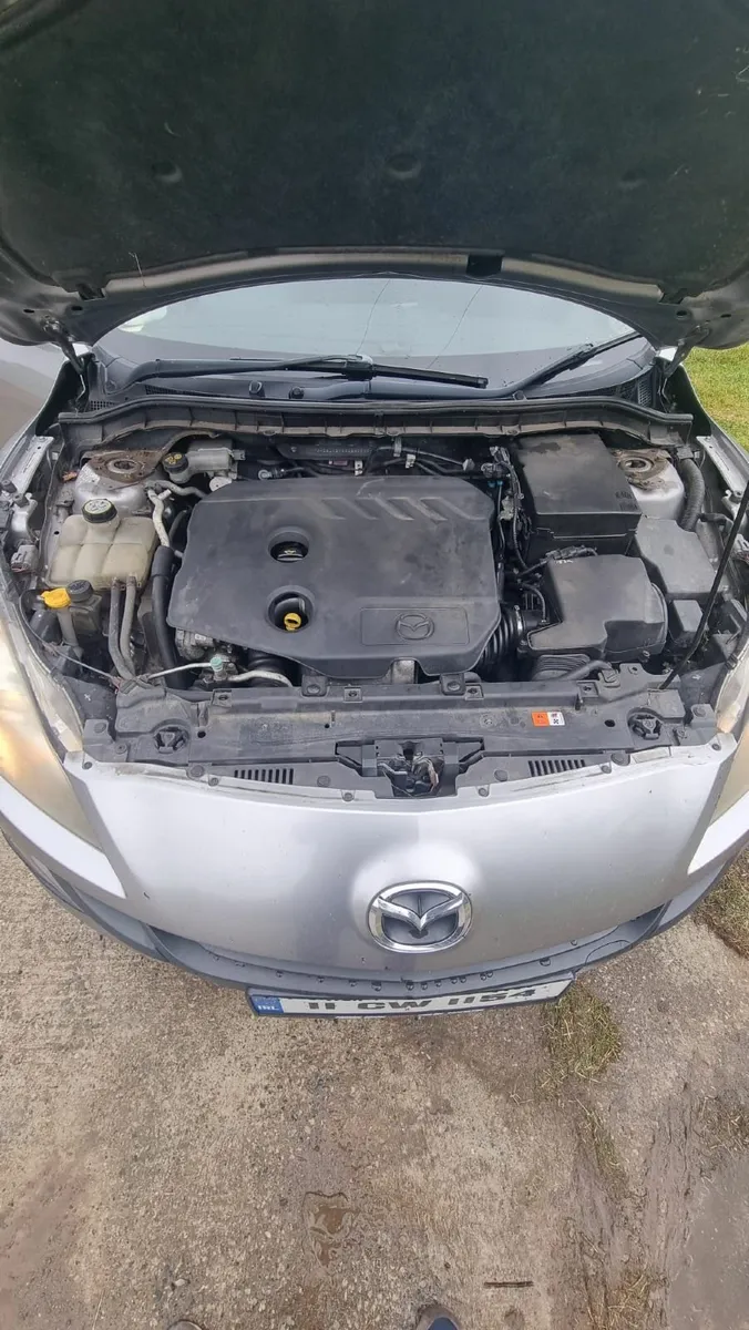Mazda 3 2011 - Image 2