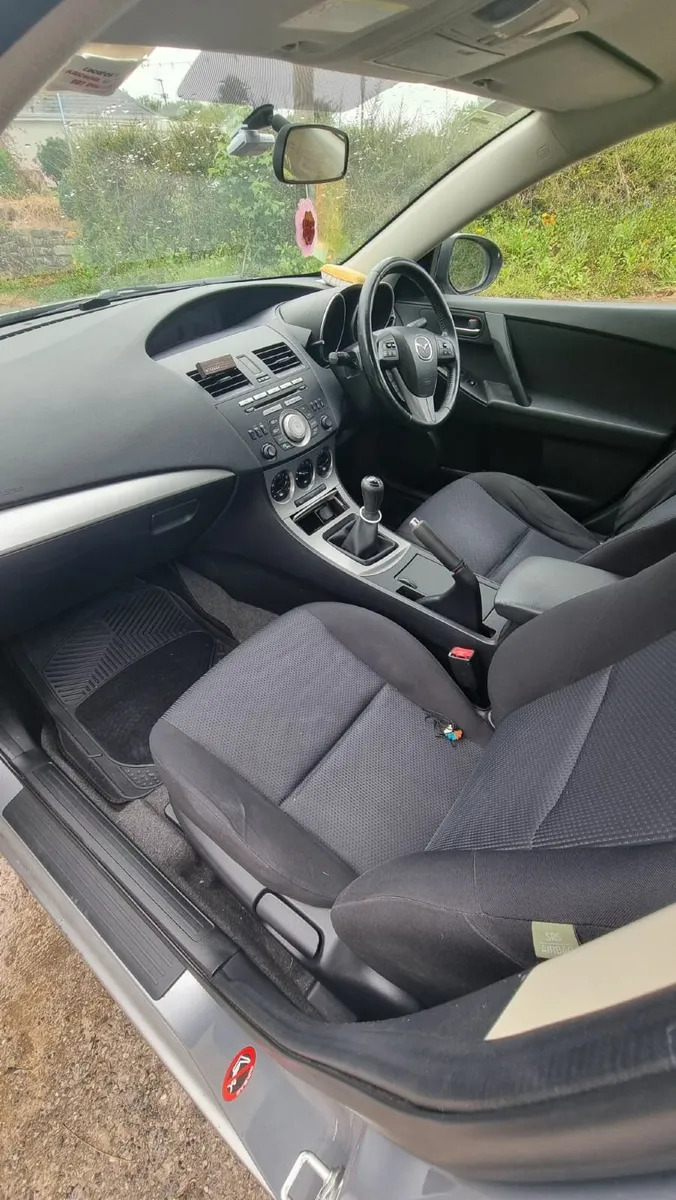 Mazda 3 2011 - Image 3