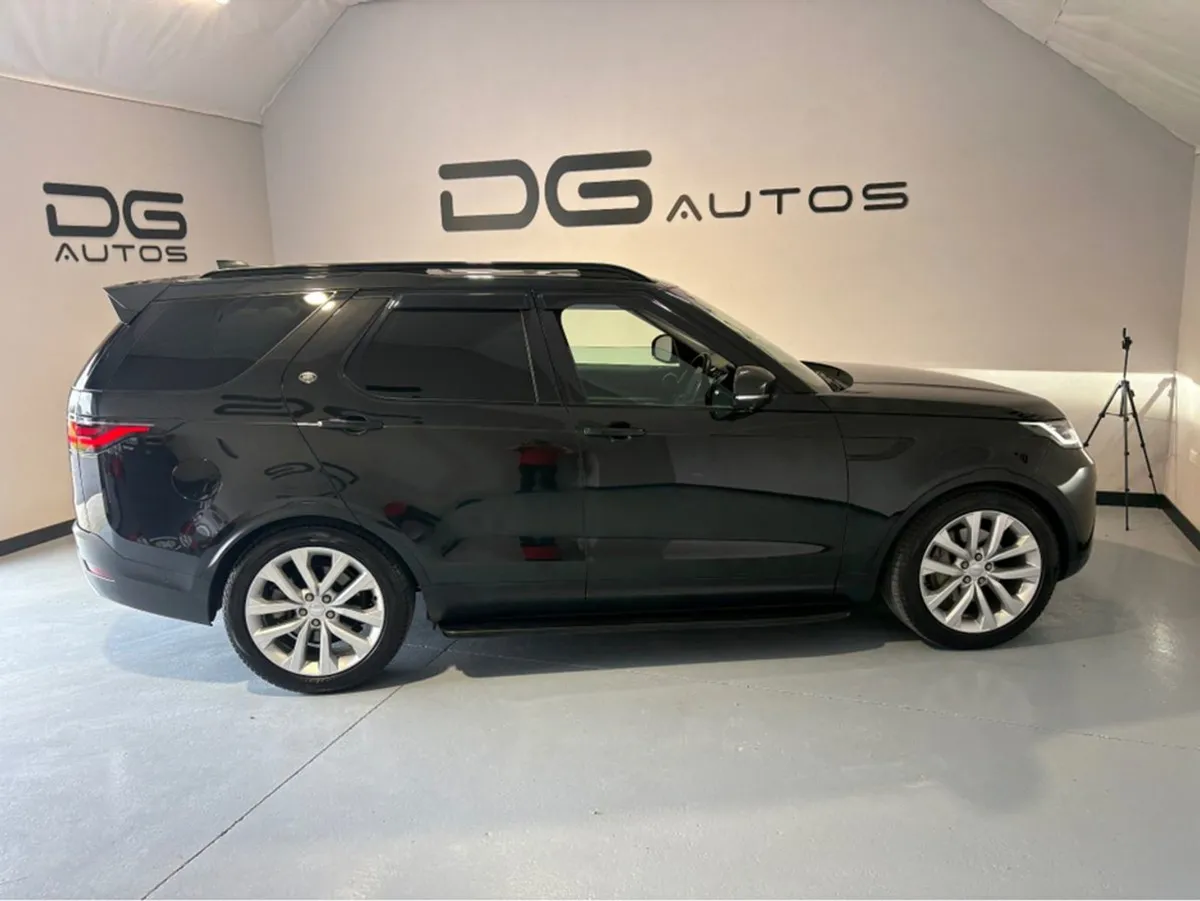 Land Rover Discovery 3.0 SD6 SE Commercial - Image 2
