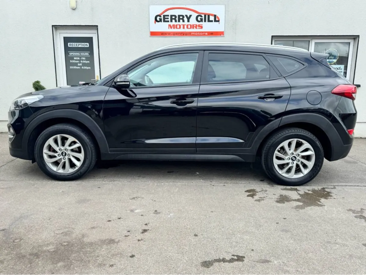 Hyundai Tucson 1.7 Crdi SE NAV Bl/dr 5 5DR - Image 4