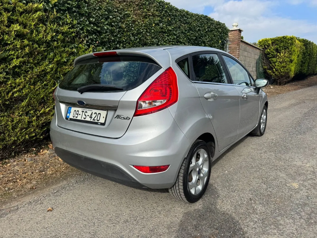 2009 Ford Fiesta 1.25 *ONLY 54K MILES* *NCT TAX* - Image 2