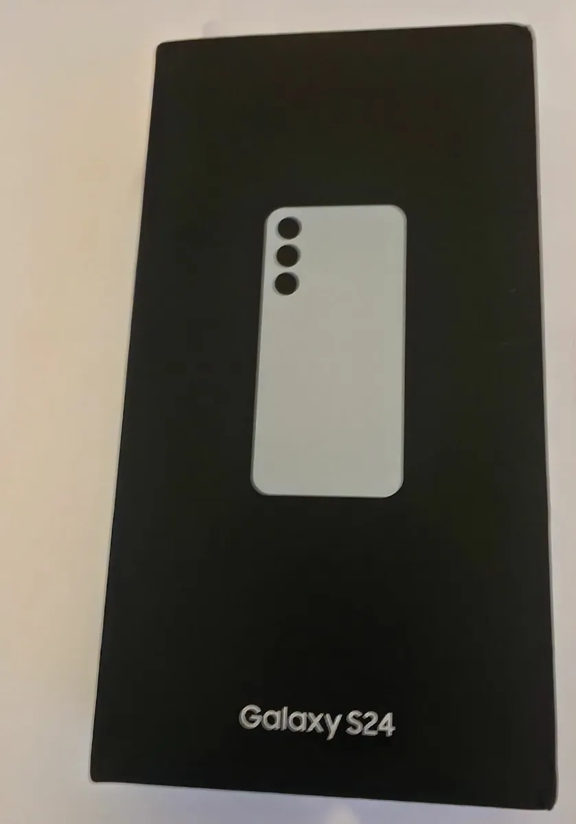 Samsung S24 - Image 1