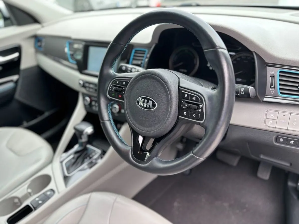 Kia Niro 1.6 Plug in Hybrid Automatic - Image 2