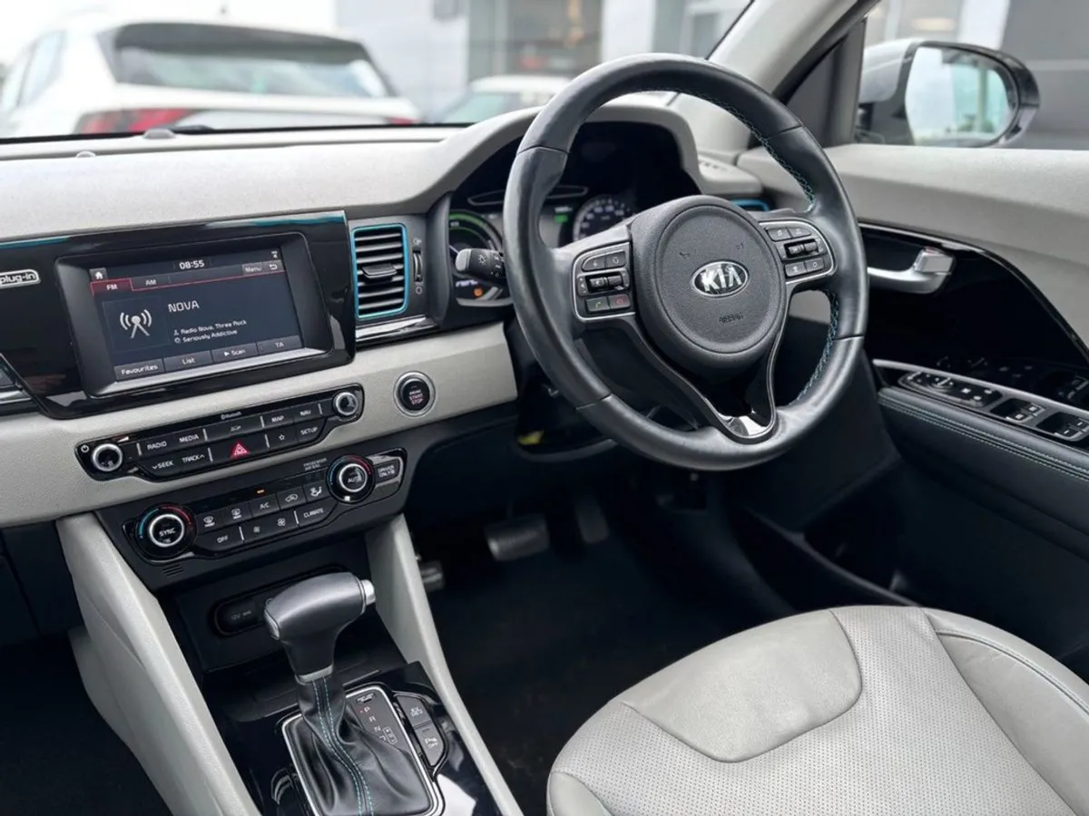 Kia Niro 1.6 Plug in Hybrid Automatic - Image 4