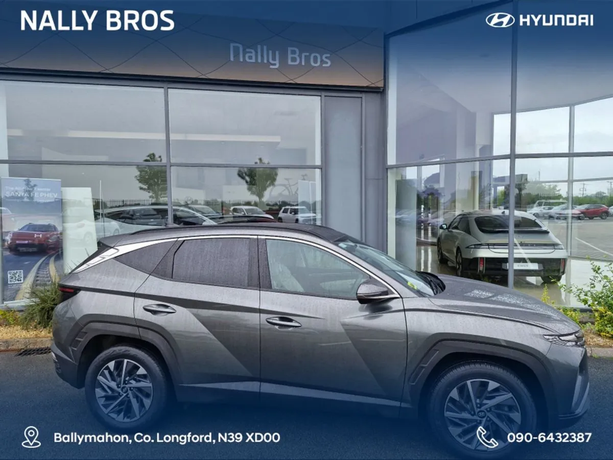 Hyundai Tucson Ix35 Executive Plus 5DR - Image 2